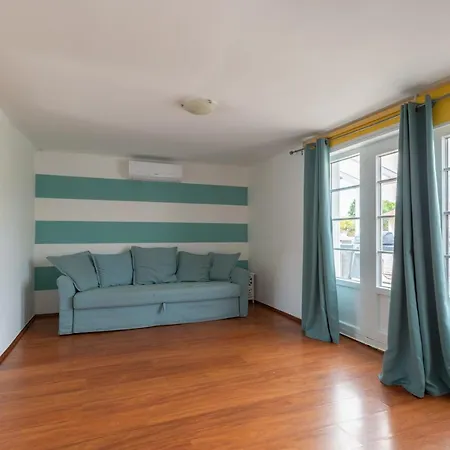 Semesterbostad Viraglak Gárdony